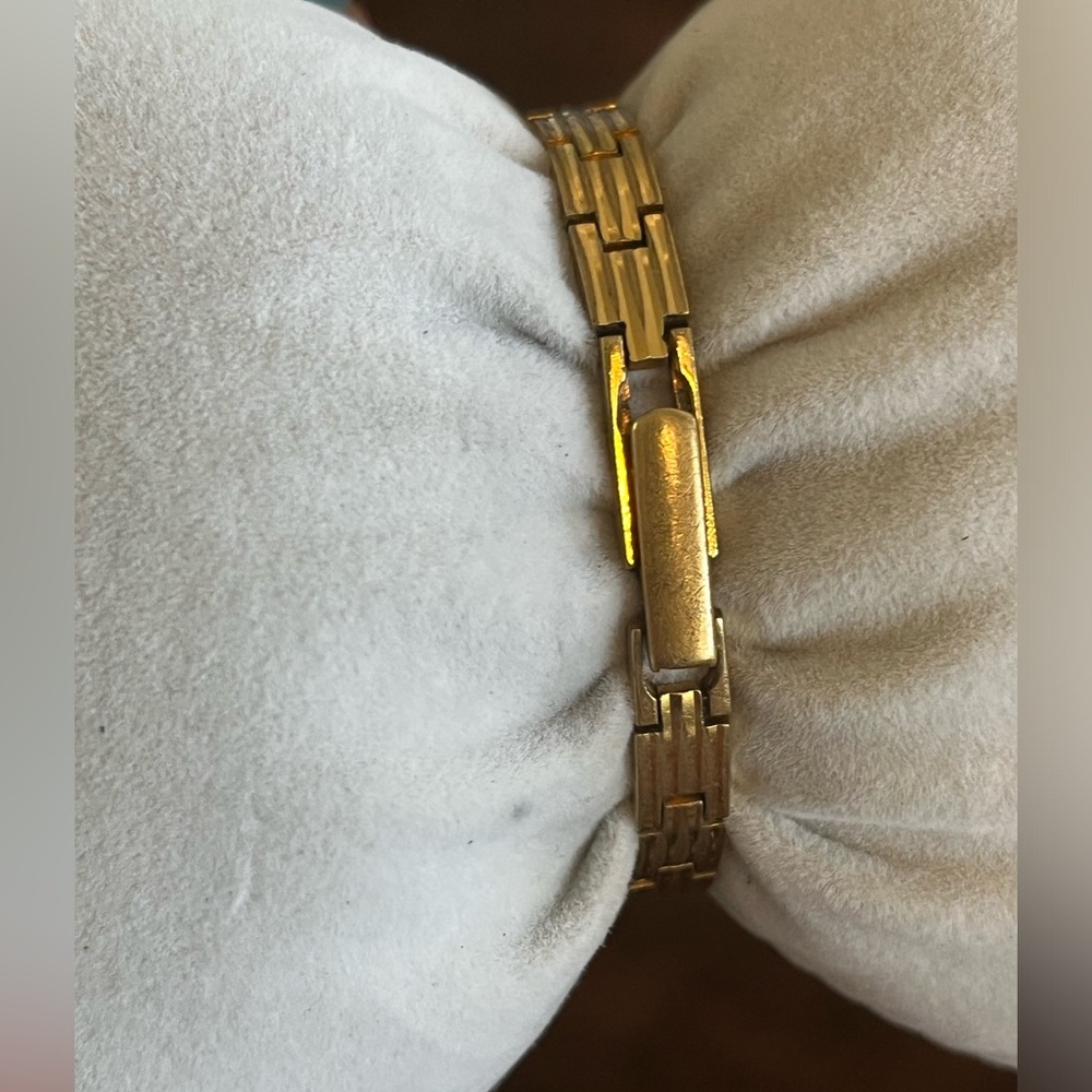TISSOT SAPHIR mechanical hand winding ladies watch gold plated 20 microns. - Picture 9 of 15